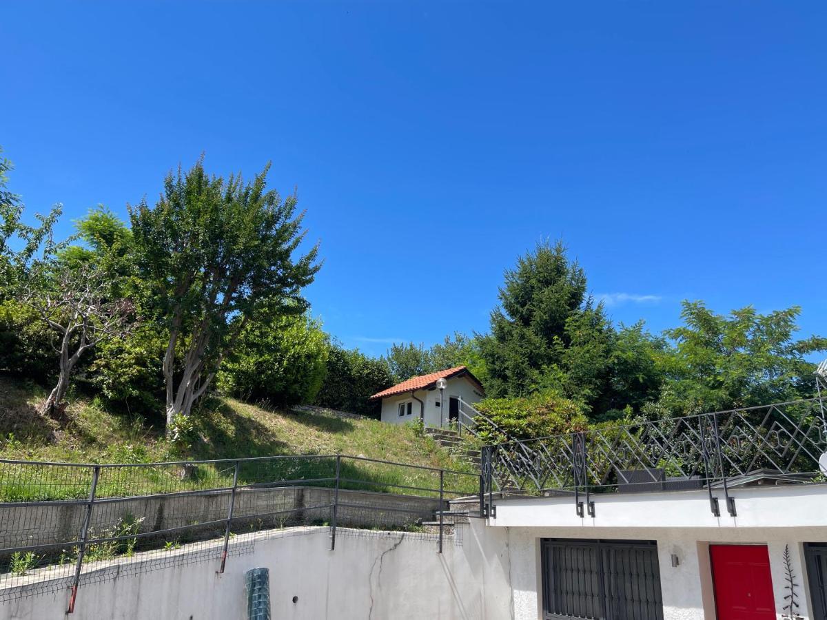 La Casetta Dalla Porta Rossa Nebbiuno Kültér fotó